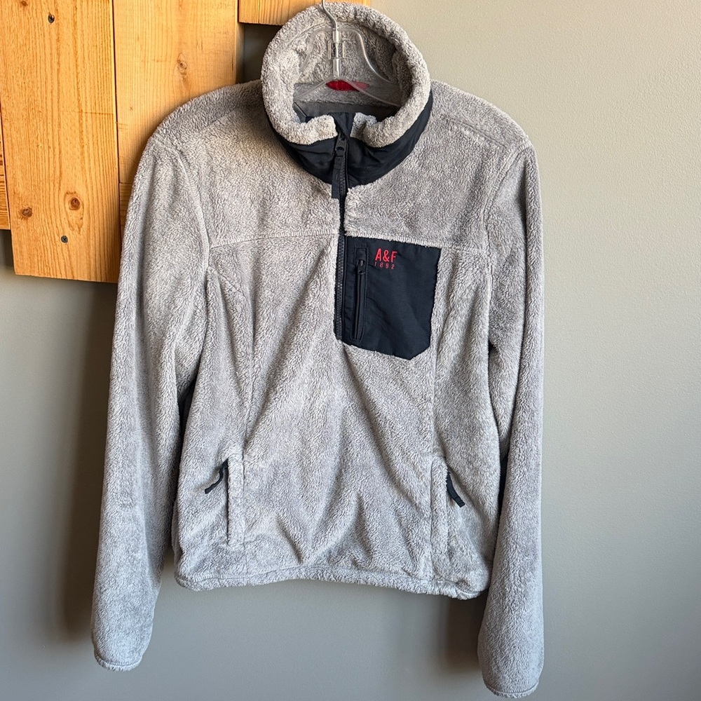 Abercrombie & Fitch Fleece Pullover